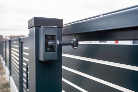 Guide pratique pour concevoir un portail sur mesure adapté à votre entrée